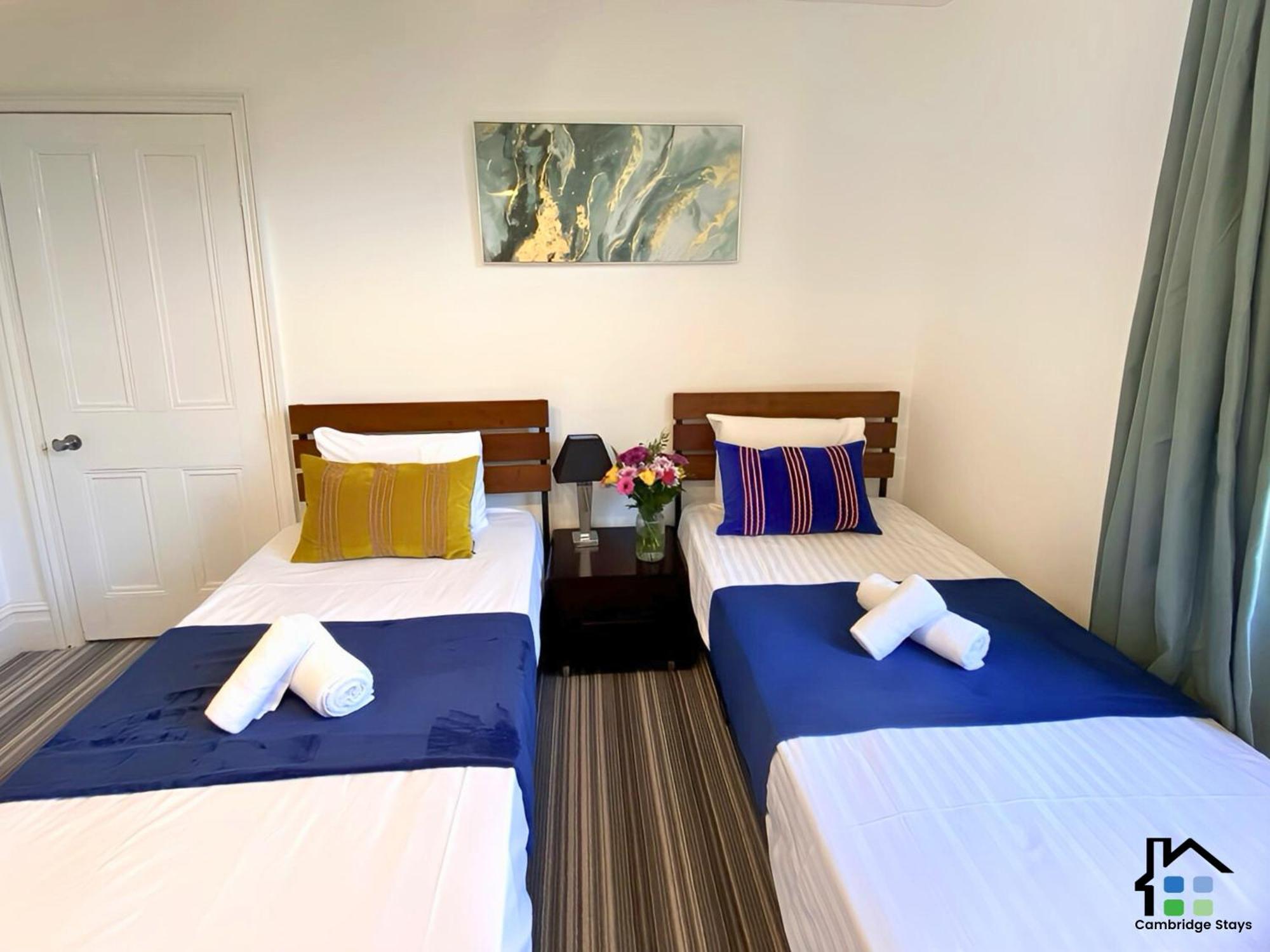 Cambridge Stays 3Br House, Easy Walk To City Center, 2 Showers, Garden, 2 Free Parking Spaces Ngoại thất bức ảnh